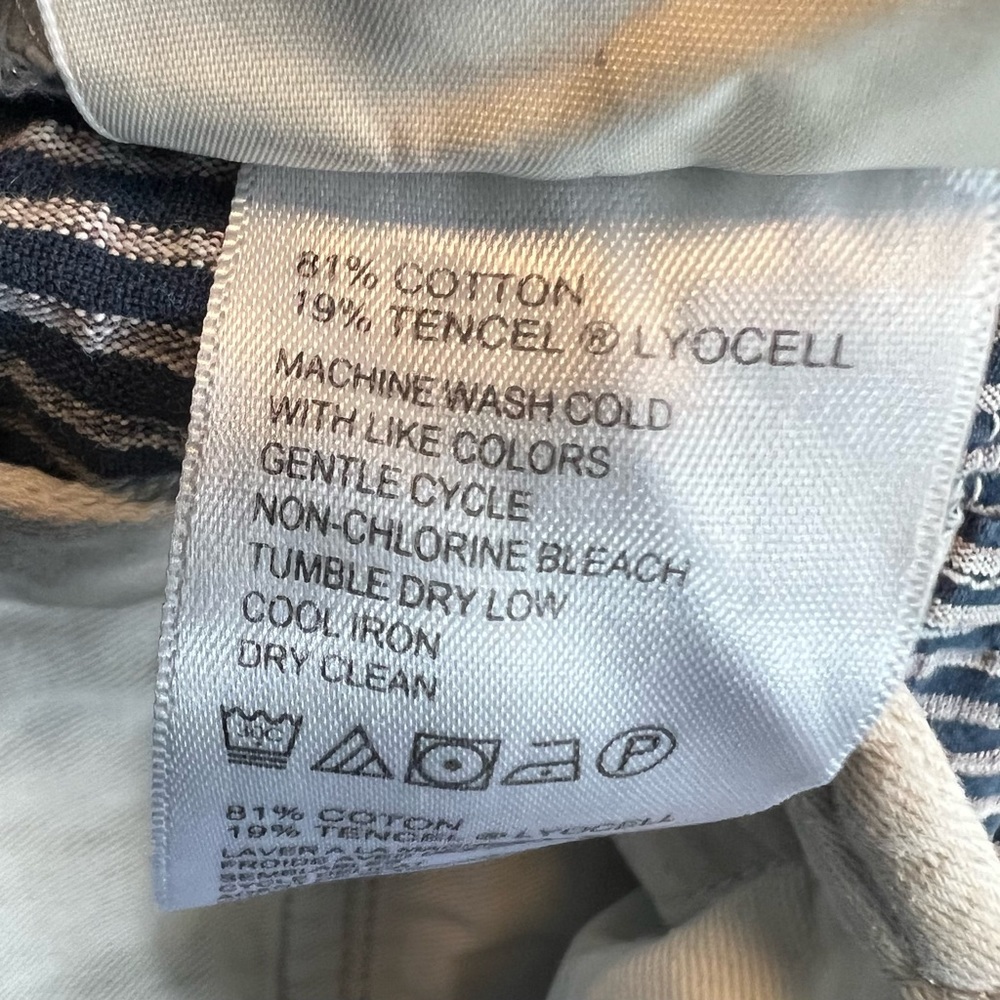 Tommy Bahama Men's Flat Front Shorts Blue Gray Striped Size 32 - Picture 3 of 8